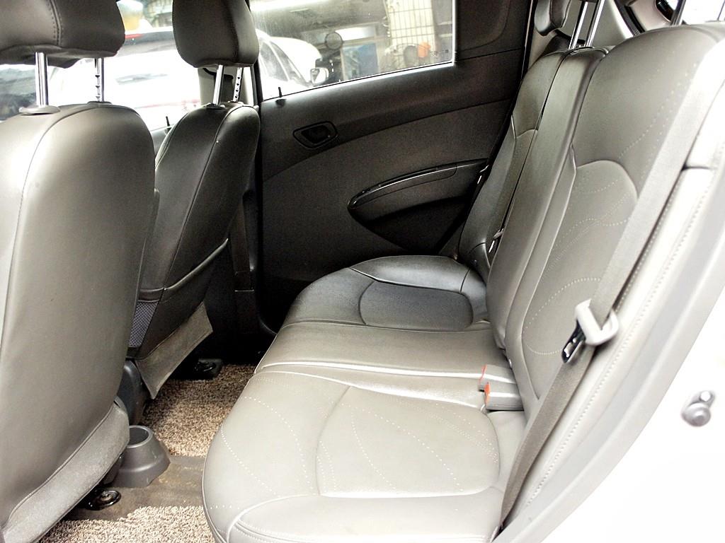 Chevrolet Spark - Vista 11