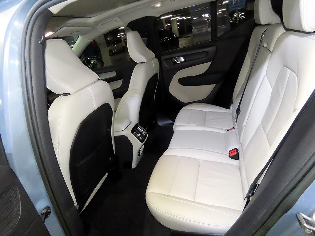 Volvo XC40 - Vista 7