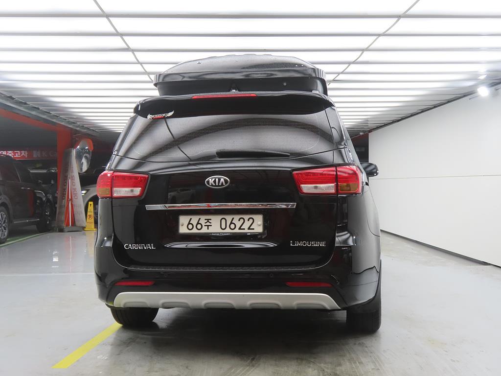 KIA Carnival - Vista 3