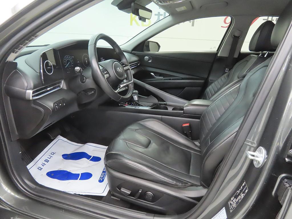 HYUNDAI Avante - Vista 4