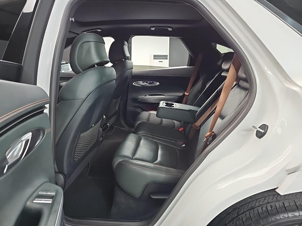 Genesis GV70 2021 Blanco - Importación desde Corea - HF Imports Iquique - Foto 17