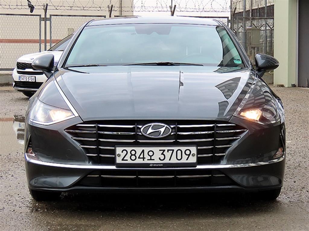 HYUNDAI Sonata - Vista 2