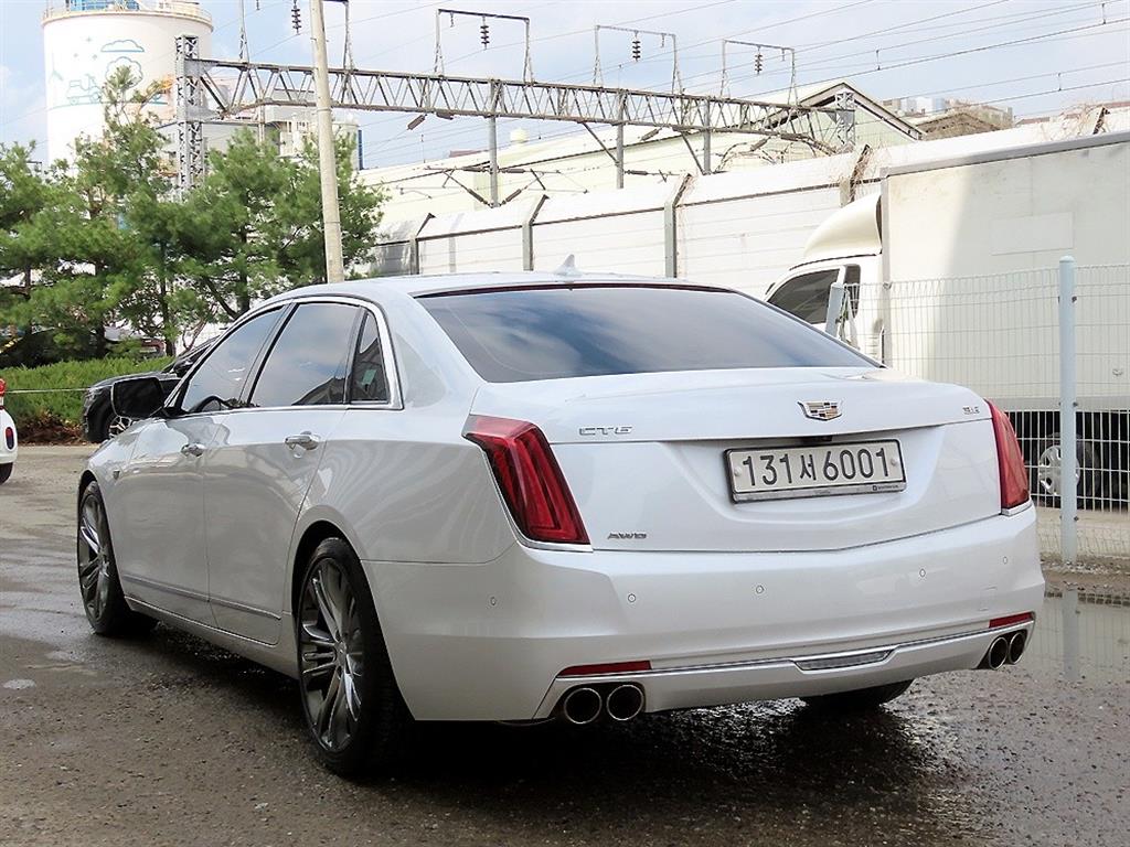 Cadillac CT6 - Vista 3