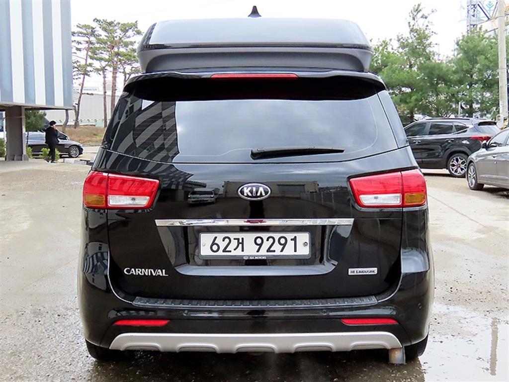 KIA Carnival - Vista 4
