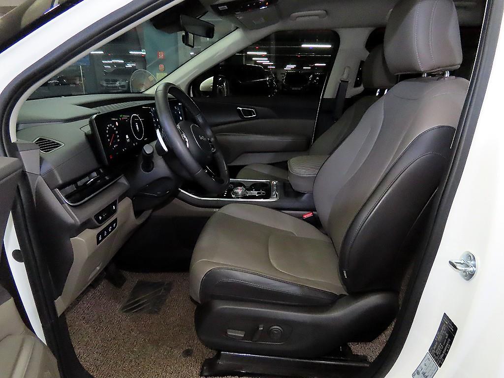 KIA Carnival - Vista 6