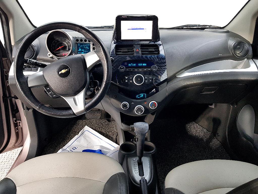 Chevrolet Spark - Vista 5