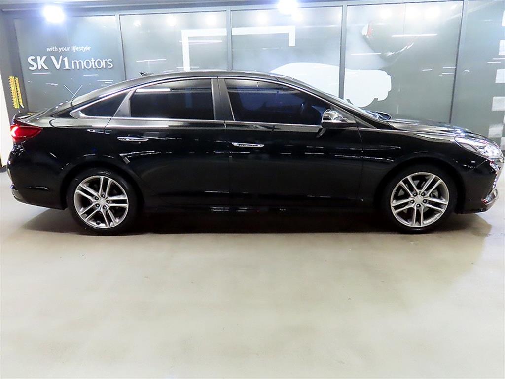 HYUNDAI Sonata - Vista 3