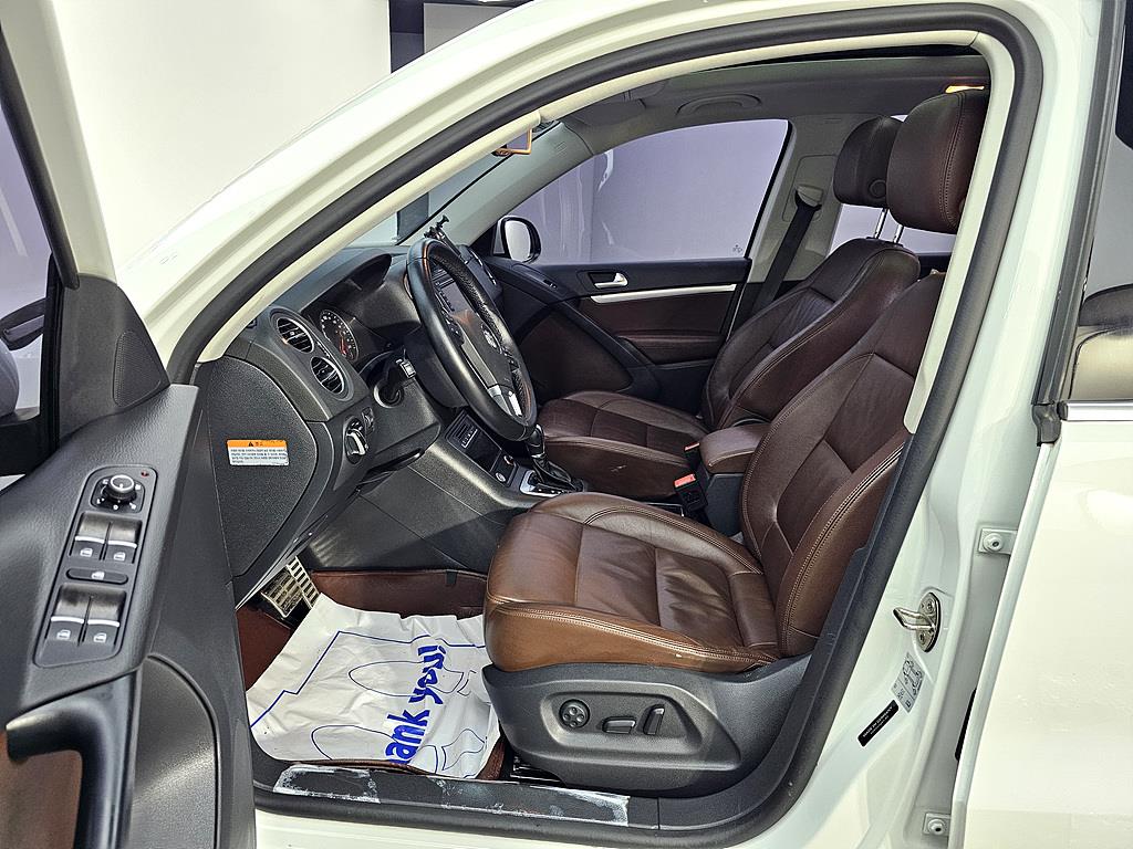 Volkswagen Tiguan - Vista 8