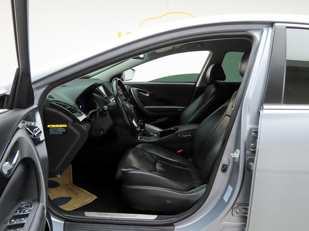 HYUNDAI Grandeur - Vista 12