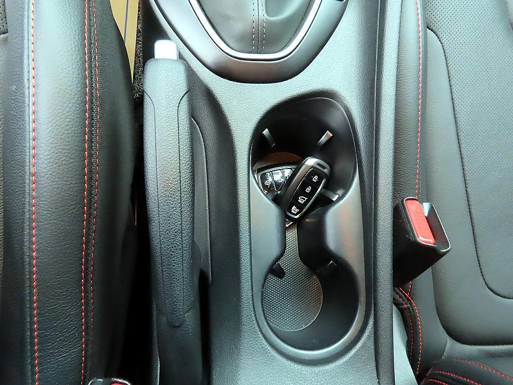 HYUNDAI Veloster 2019 Gris - Importación desde Corea - HF Imports Iquique - Foto 13