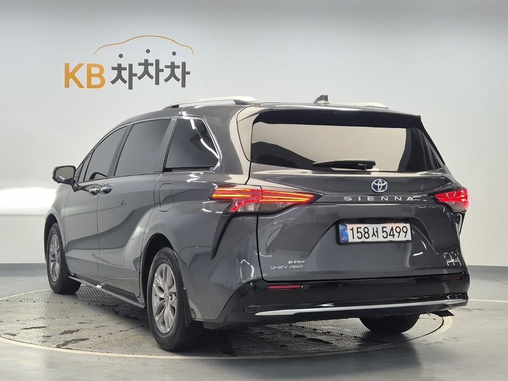 Toyota Siena - Vista 2