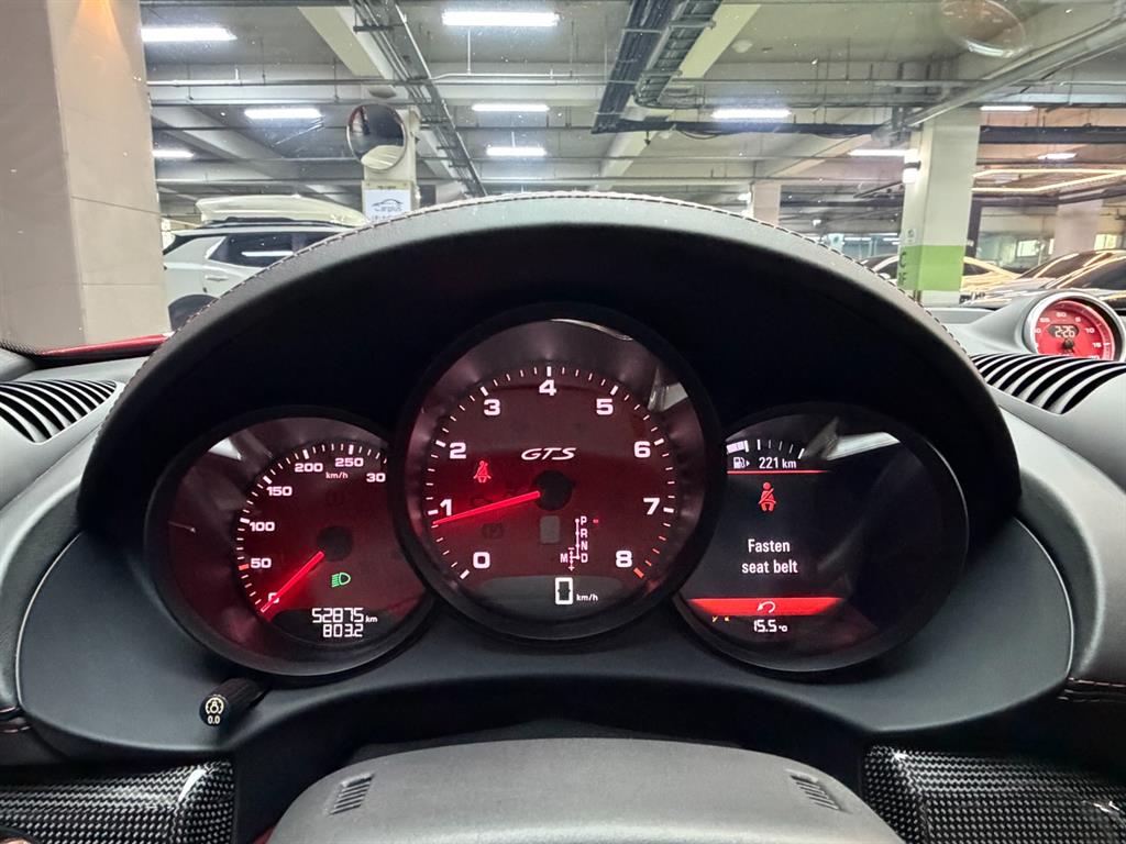 Porsche 718 - Vista 9