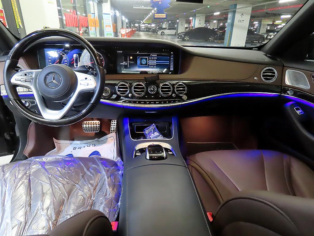 Mercedes Benz S Class - Vista 10