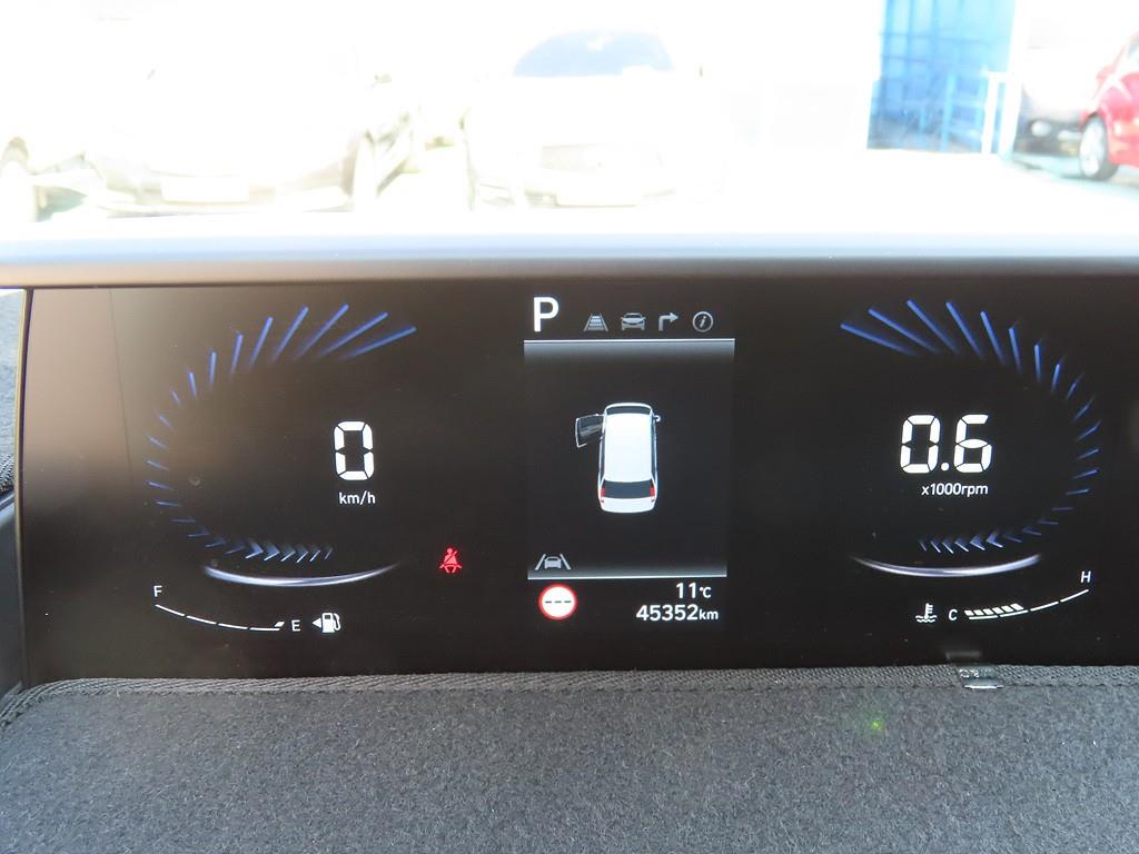 HYUNDAI Staria - Vista 9