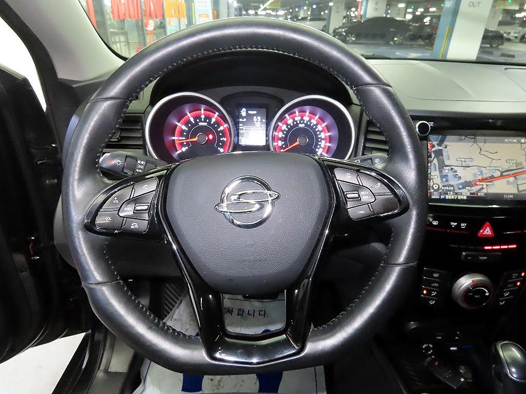 Ssangyong Tivoli - Vista 8