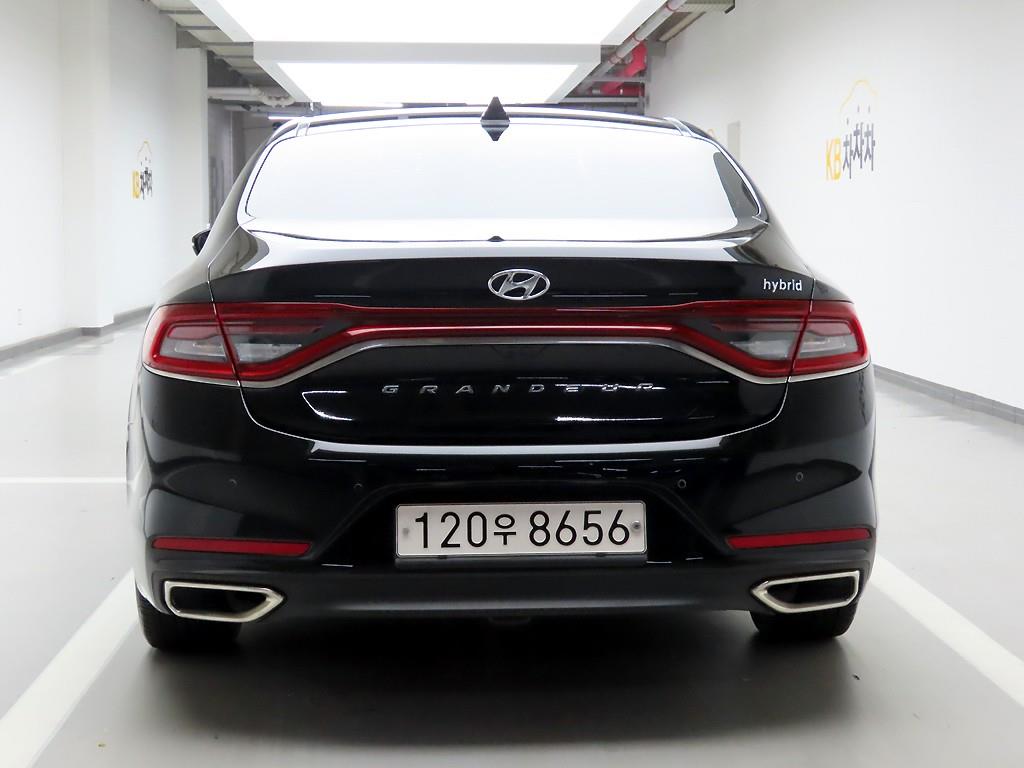 HYUNDAI Grandeur - Vista 3