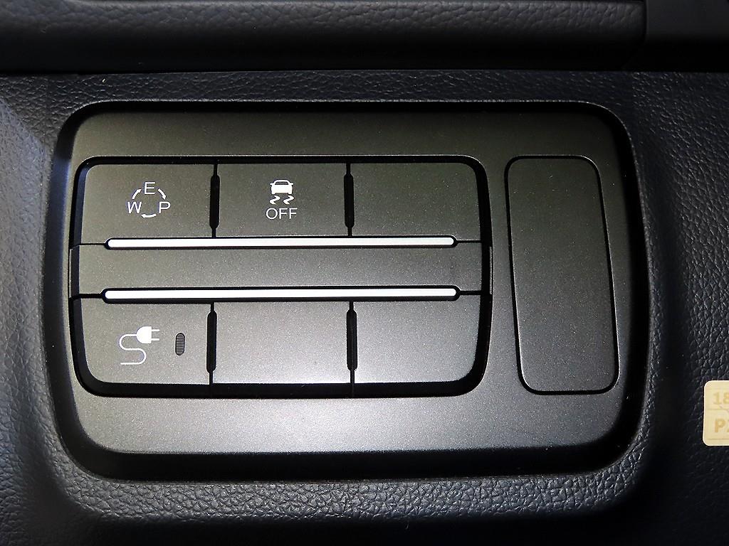 Ssangyong Tivoli 2017 Negro - Importación desde Corea - HF Imports Iquique - Foto 14