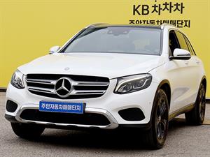 Mercedes Benz GLC Class - Vista 4