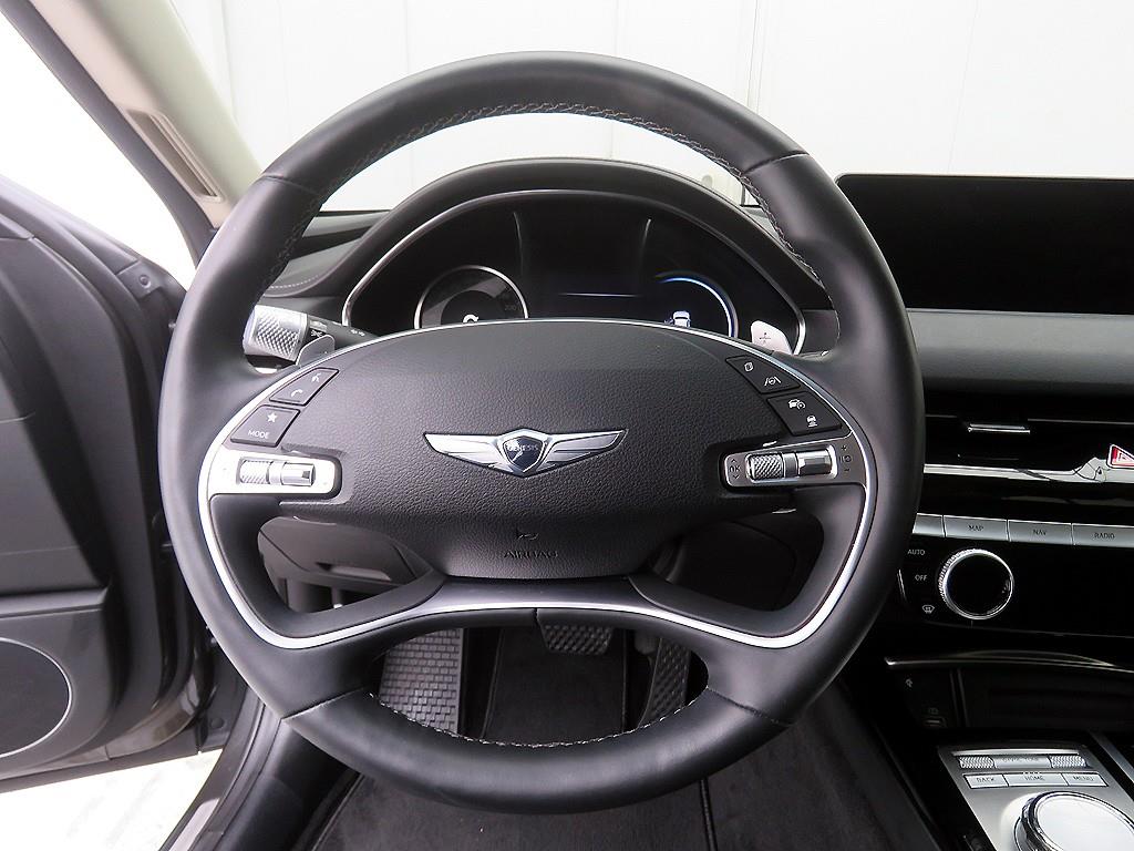 Genesis G80 - Vista 10