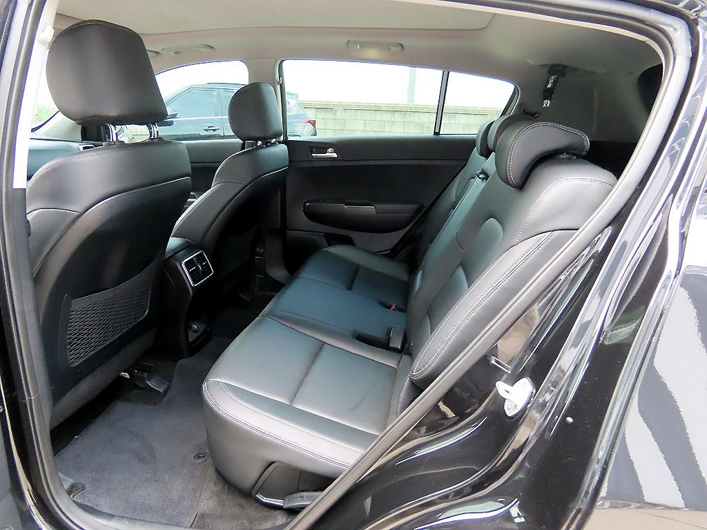 KIA Sportage - Vista 6