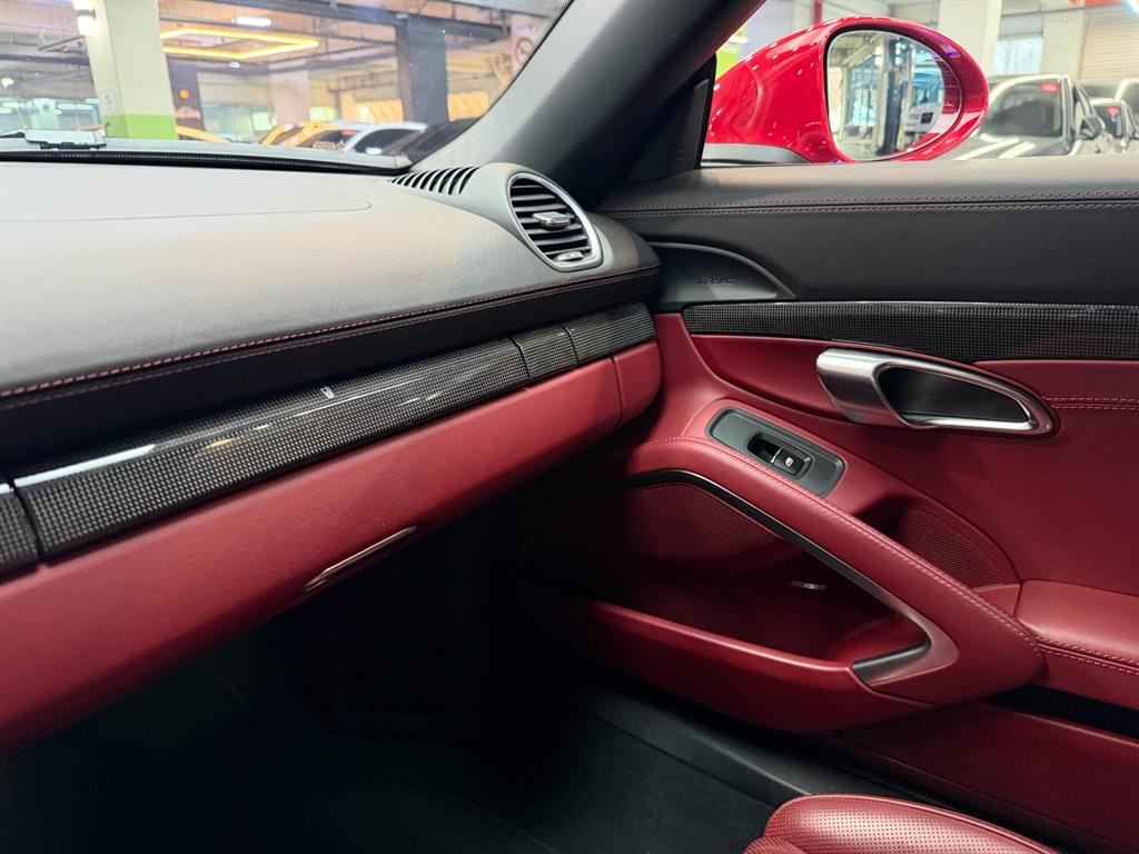 Porsche 718 2019 Rojo - Importación desde Corea - HF Imports Iquique - Foto 15