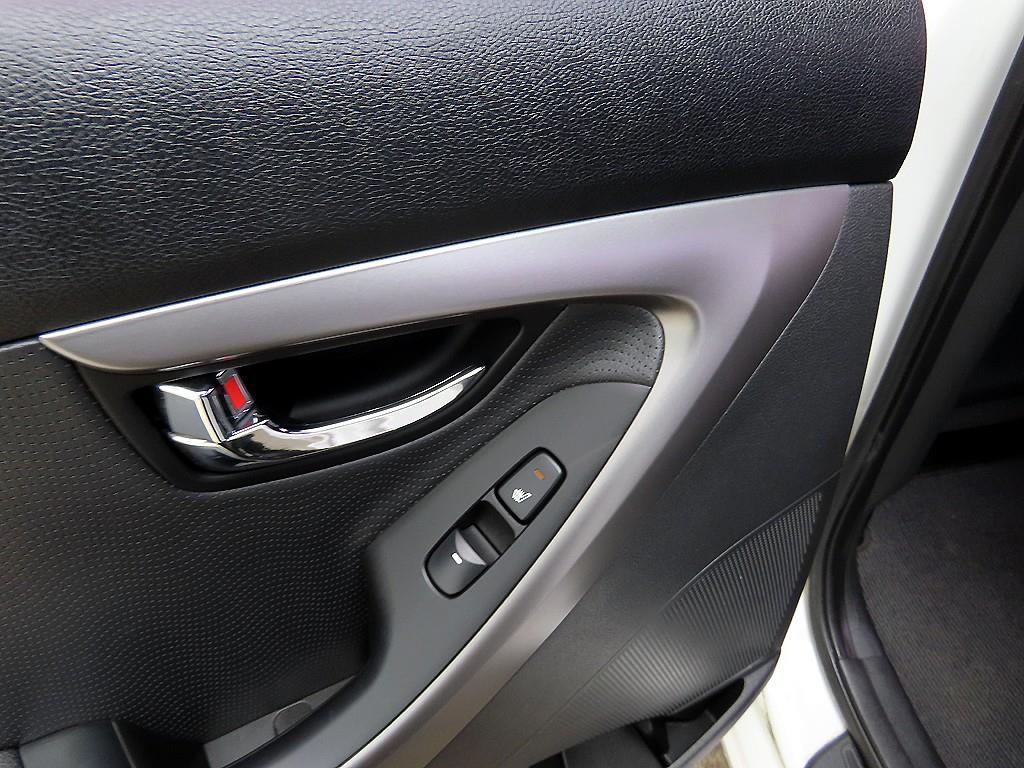 HYUNDAI Avante 2011 Blanco - Importación desde Corea - HF Imports Iquique - Foto 18