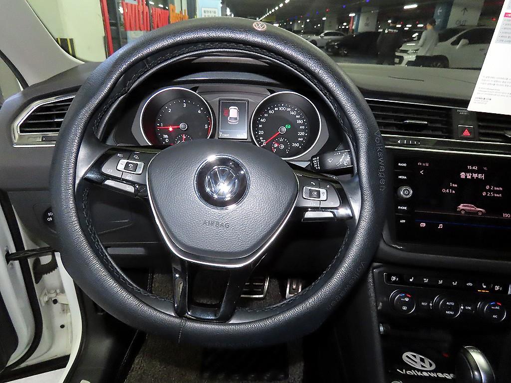 Volkswagen Tiguan - Vista 8