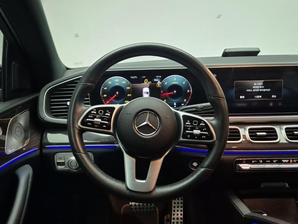 Mercedes Benz GLE Class - Vista 9