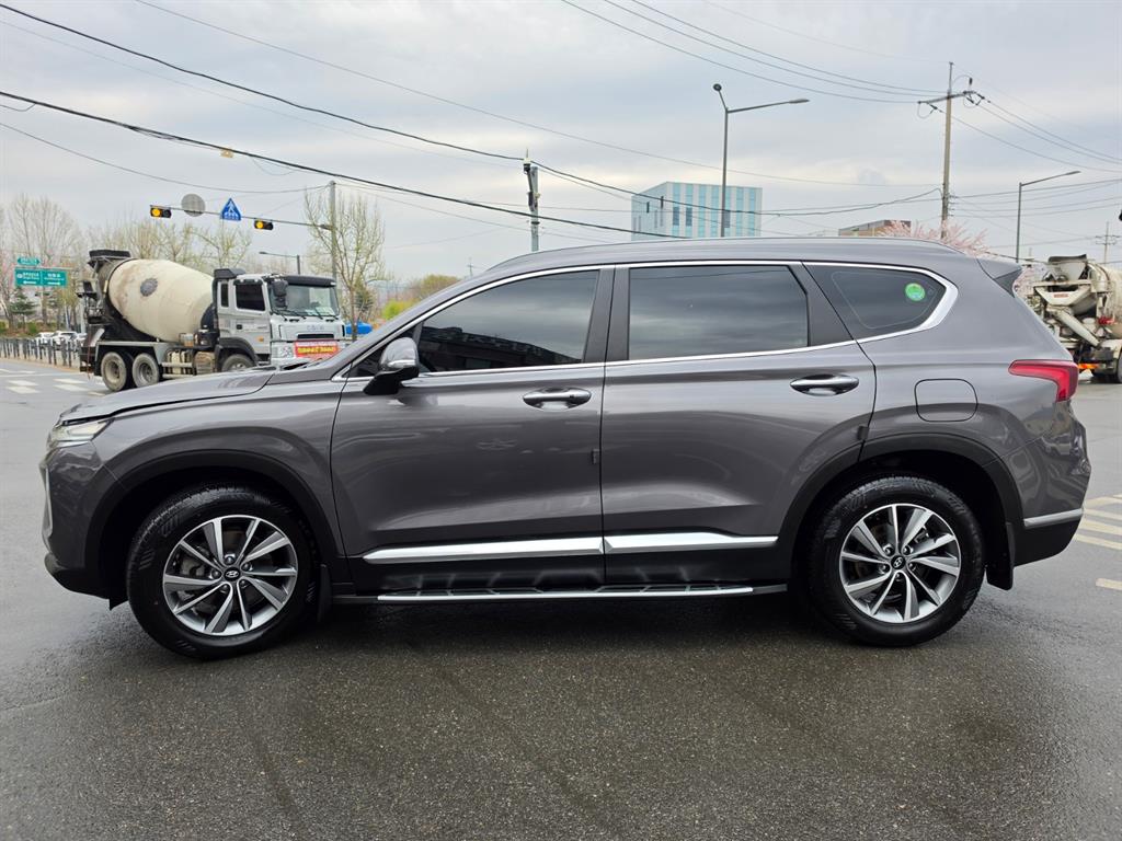 HYUNDAI Santa Fe - Vista 3