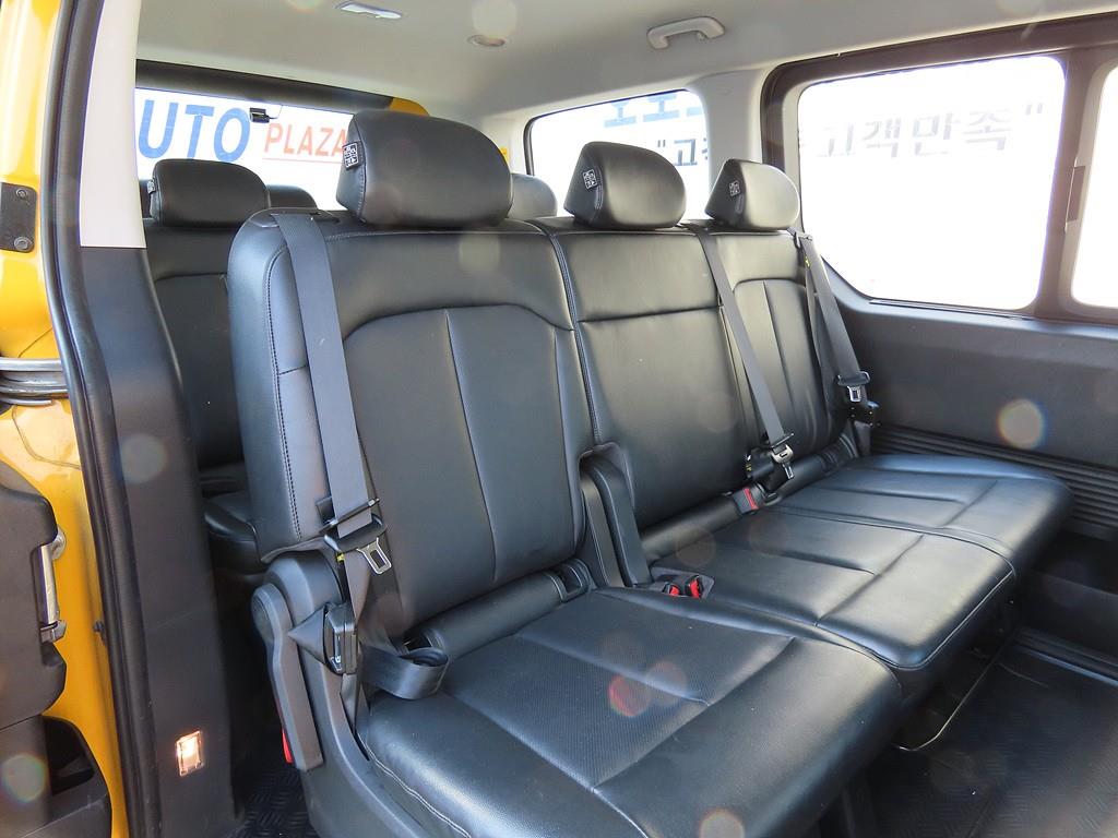 HYUNDAI Staria - Vista 6