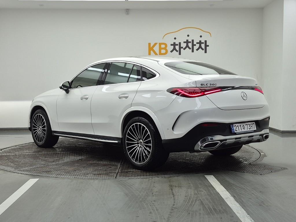 Mercedes Benz GLC Class - Vista 3