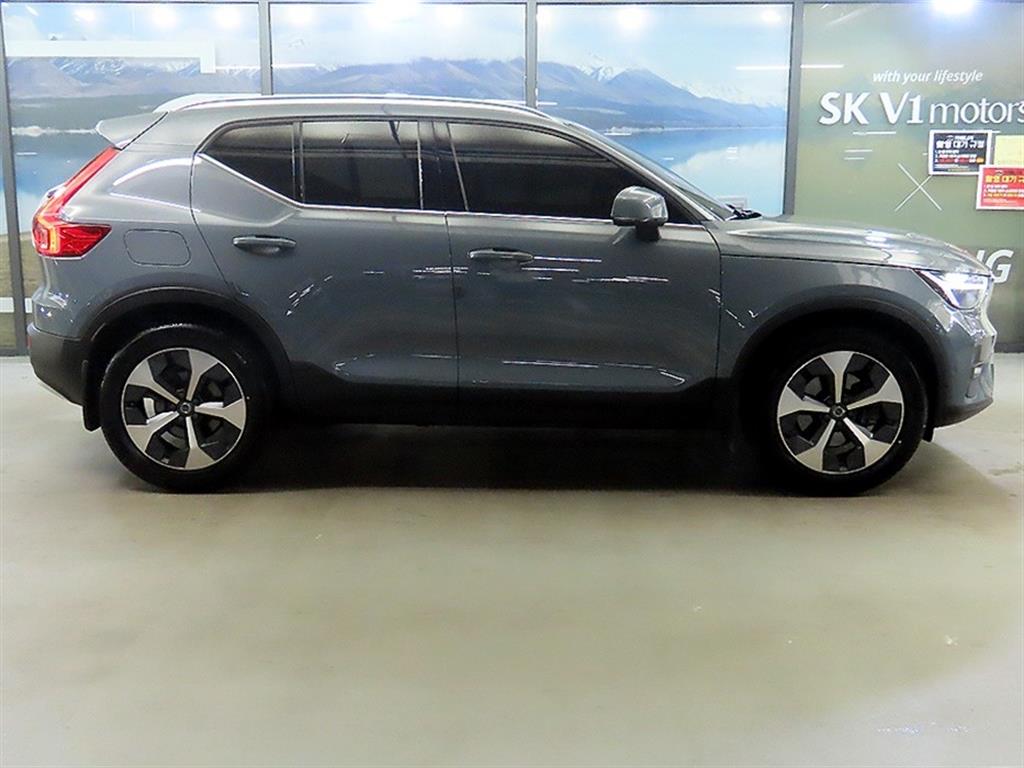 Volvo XC40 - Vista 3