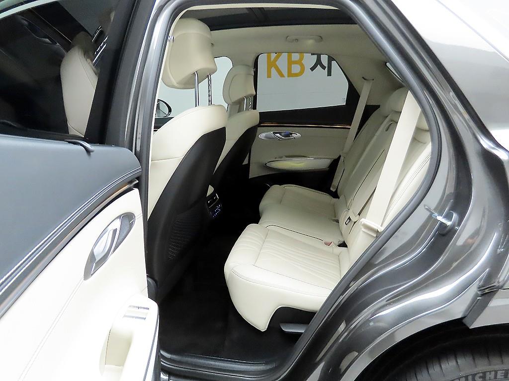 Genesis GV70 2025 Gris - Importación desde Corea - HF Imports Iquique - Foto 14