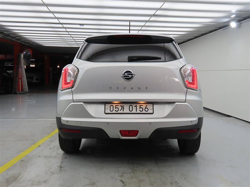 Ssangyong Tivoli - Vista 3