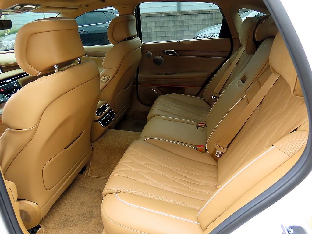 Genesis G80 - Vista 6