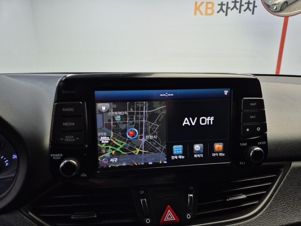 HYUNDAI i30 - Vista 10