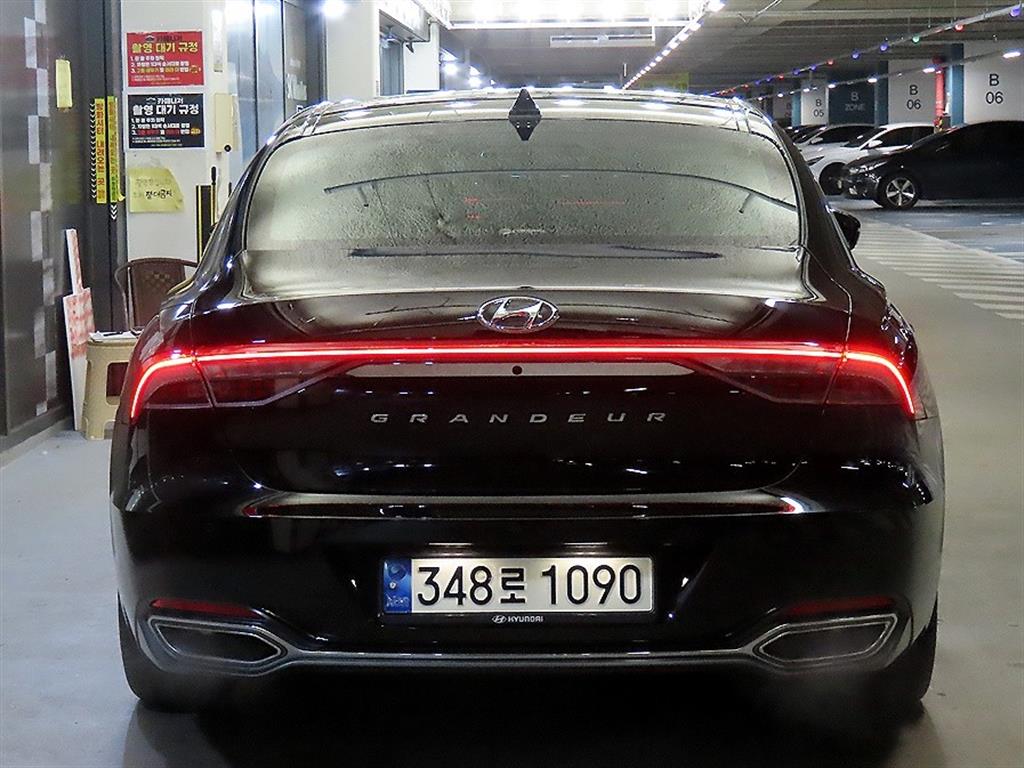 HYUNDAI Grandeur - Vista 5