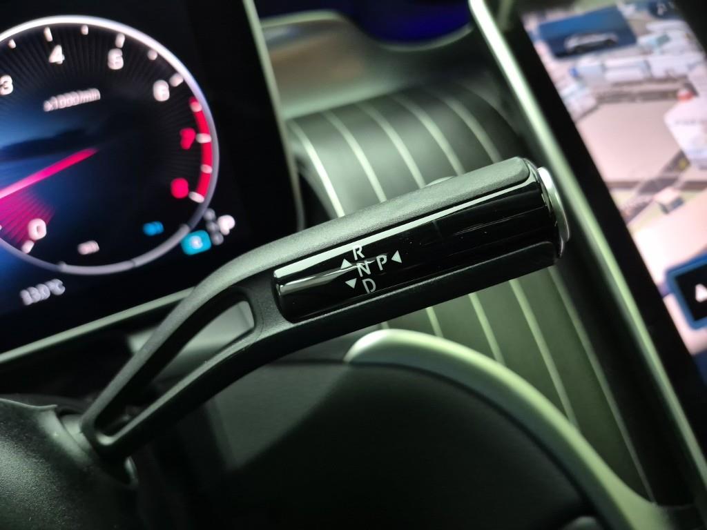 Mercedes Benz GLC Class - Vista 8