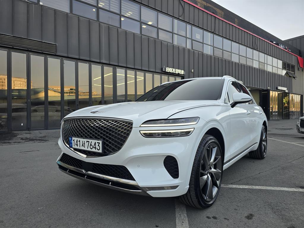 Genesis GV70 2023 Blanco - Importación desde Corea - HF Imports Iquique - Foto 1