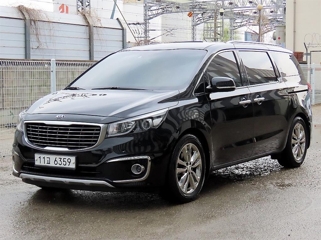 KIA Carnival - Vista 2