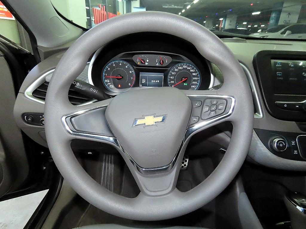 Chevrolet Malibu - Vista 8