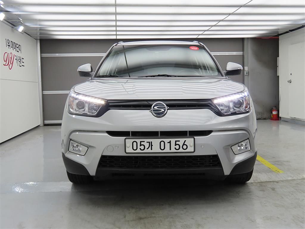 Ssangyong Tivoli - Vista 2
