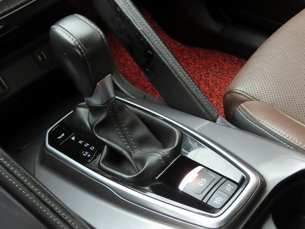 SAMSUNG QM6 - Vista 11