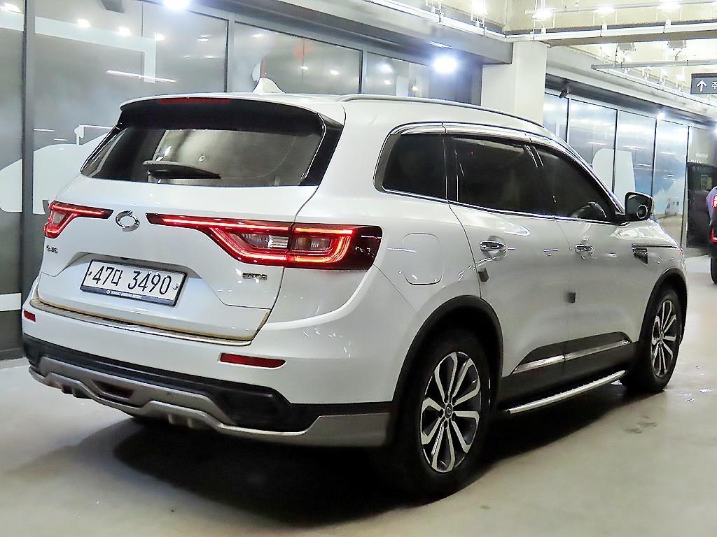 SAMSUNG QM6 - Vista 4