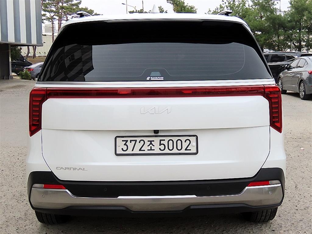 KIA Carnival - Vista 4