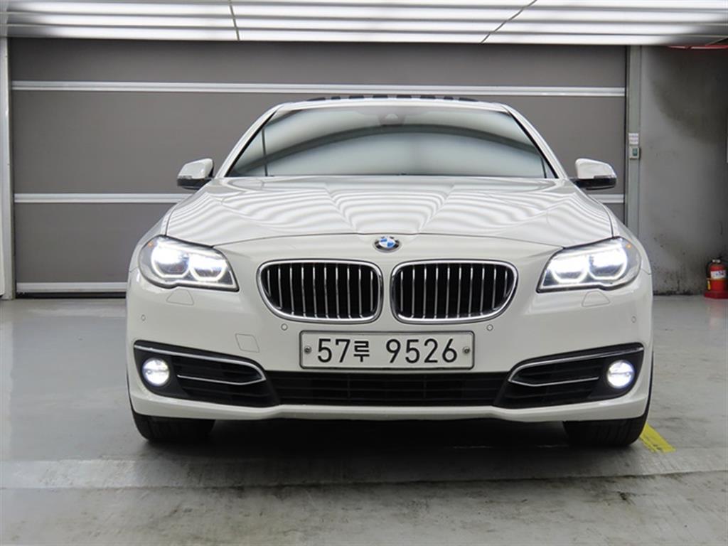 BMW 5 Series - Vista 2