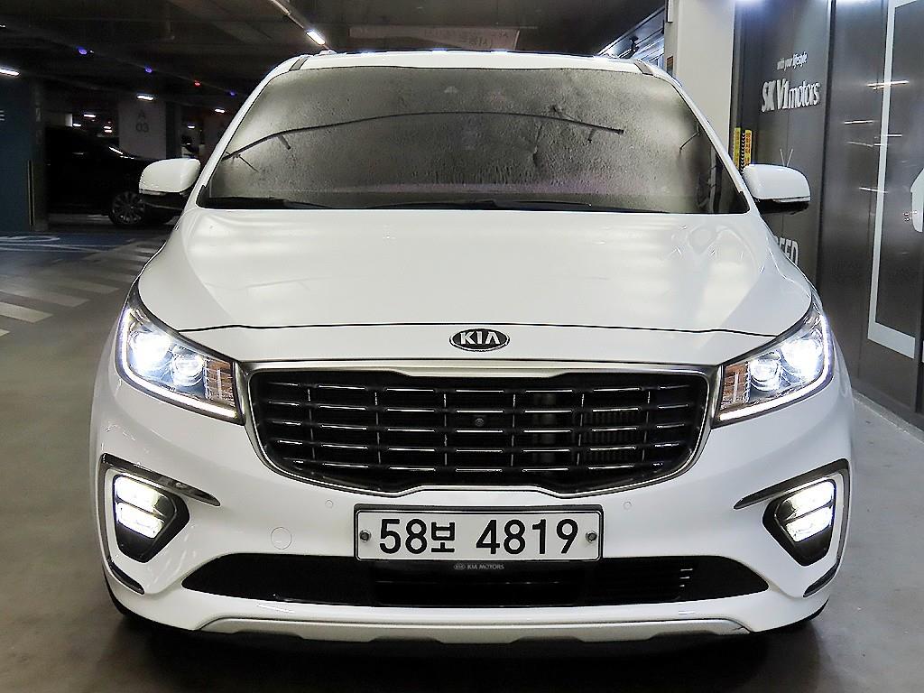 KIA Carnival - Vista 2