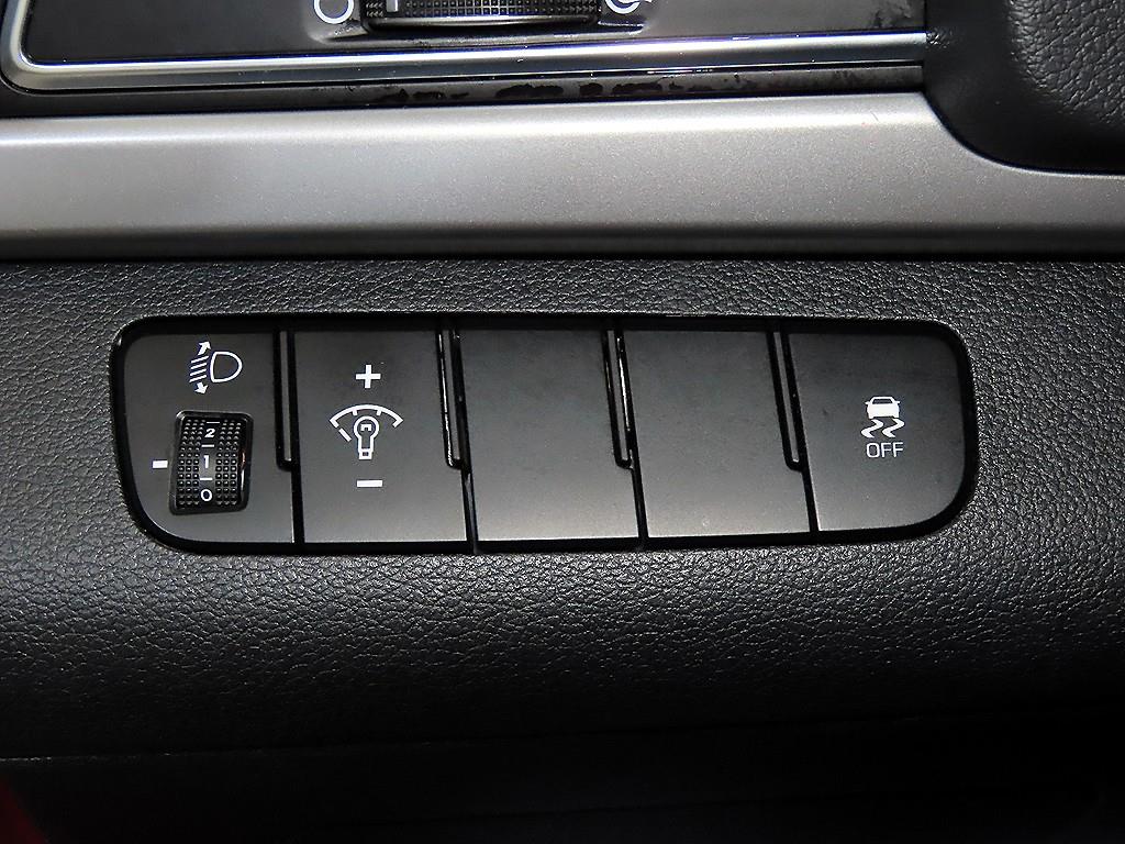 HYUNDAI Avante 2016 Rojo - Importación desde Corea - HF Imports Iquique - Foto 15