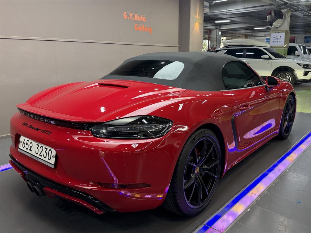 Porsche 718 - Vista 2