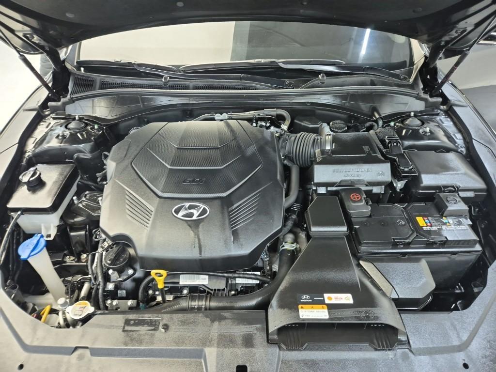 HYUNDAI Grandeur - Vista 5